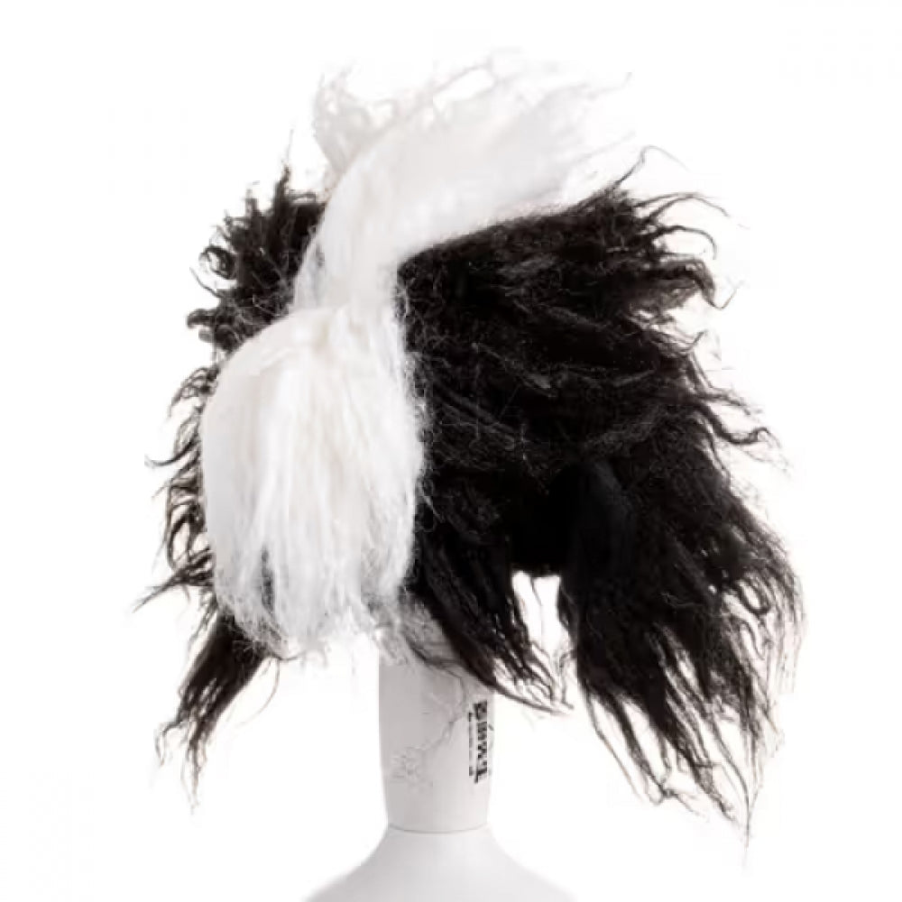 Teddy bear fur, black and white – ears down